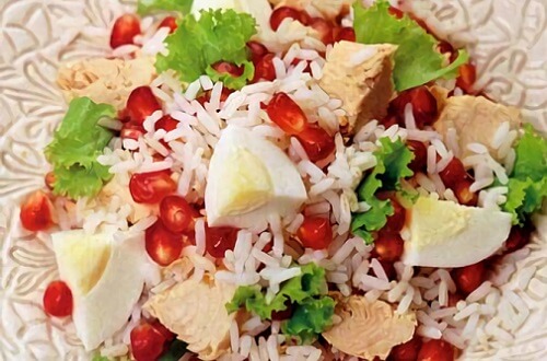 Салат с тунцом и рисом